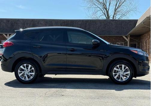 Black Noir Pearl 2021 Hyundai TUCSON Value