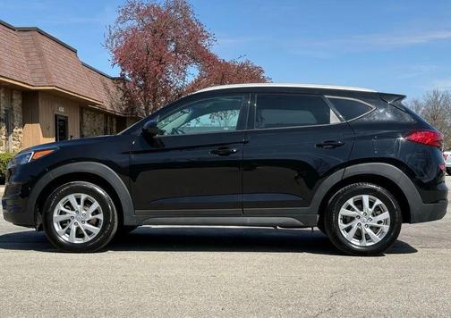 Black Noir Pearl 2021 Hyundai TUCSON Value