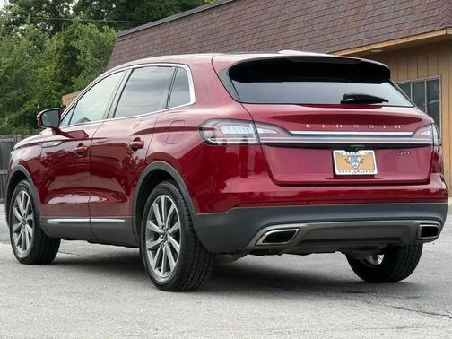 2019 Lincoln Nautilus Select