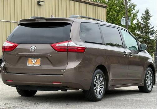 Walnut 2018 Toyota Sienna XLE Premium