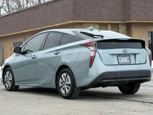 2017 Toyota Prius Three Touring