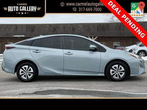 2017 Toyota Prius Three Touring