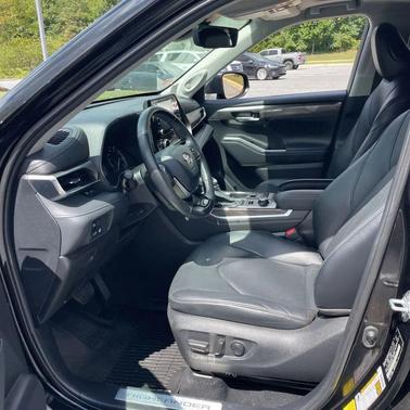 2020 Toyota Highlander Limited