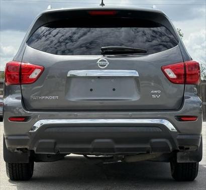 2018 Nissan Pathfinder SV