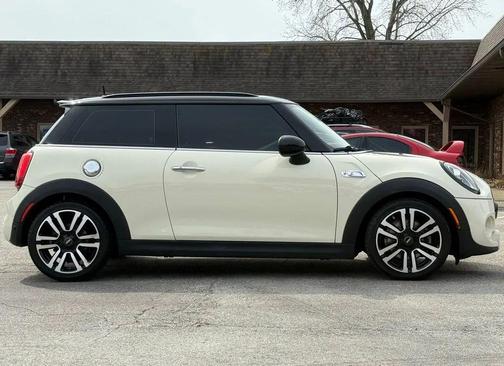 Pepper White 2019 MINI Hardtop Cooper S