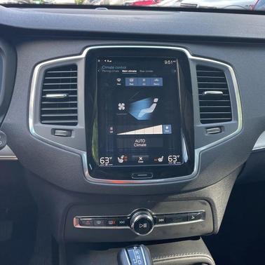 2021 Volvo XC90 T5 Momentum