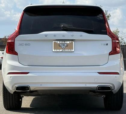 2021 Volvo XC90 T5 Momentum