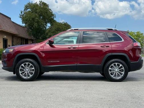 2021 Jeep Cherokee Latitude Lux