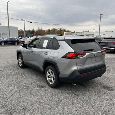 2020 Toyota RAV4 Hybrid XLE