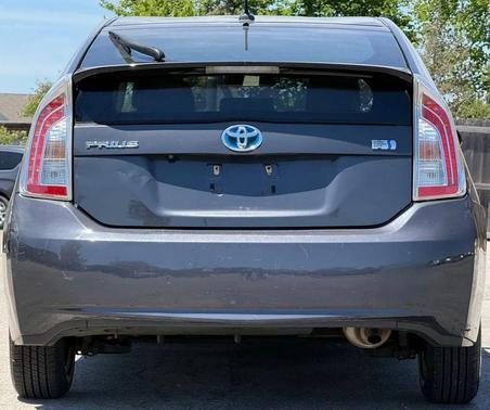 Winter Gray Metallic 2015 Toyota Prius Three