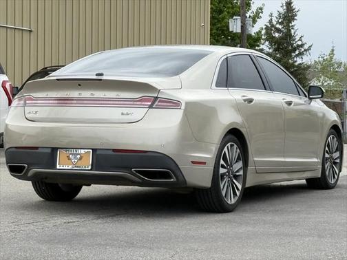 2017 Lincoln MKZ Base