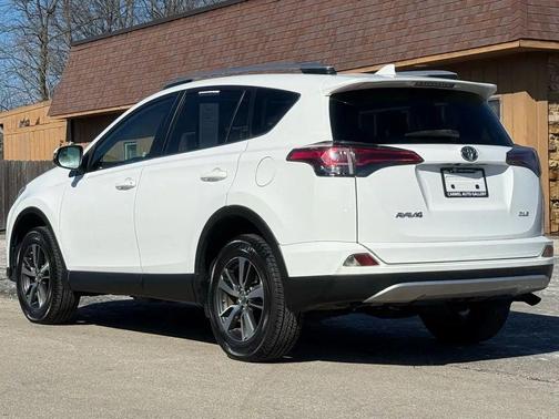 2016 Toyota RAV4 XLE
