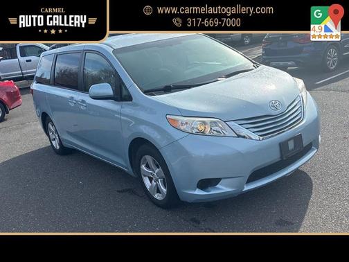 2017 Toyota Sienna LE