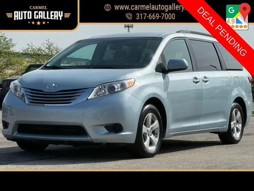 Sky Blue Pearl 2017 Toyota Sienna LE