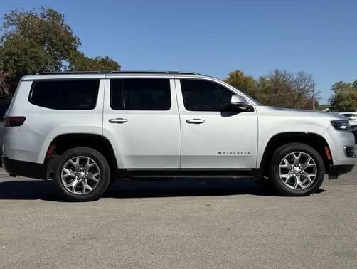 2022 Jeep Wagoneer Series II 4x4