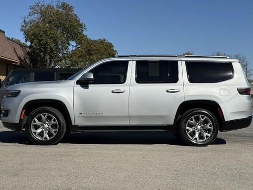 2022 Jeep Wagoneer Series II 4x4