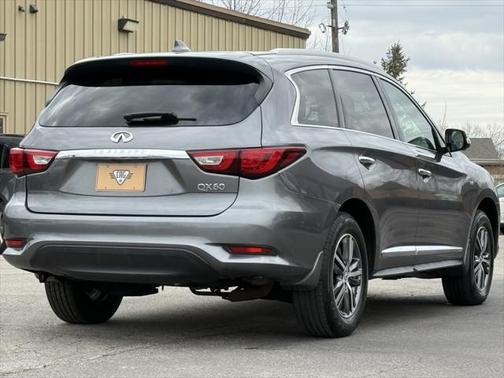2017 INFINITI QX60 Base