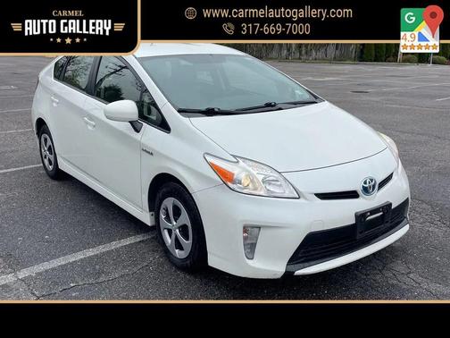 Blizzard Pearl 2015 Toyota Prius Three