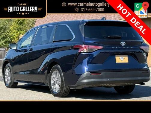 2022 Toyota Sienna LE