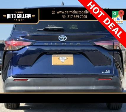 2022 Toyota Sienna LE