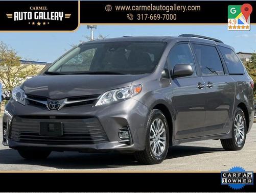 2020 Toyota Sienna XLE