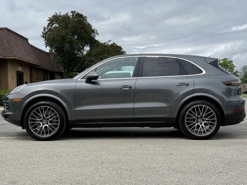 2021 Porsche Cayenne Cayenne