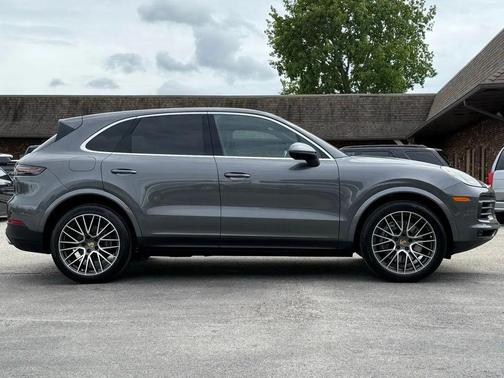 2021 Porsche Cayenne Cayenne