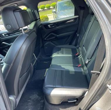 2021 Porsche Cayenne Base