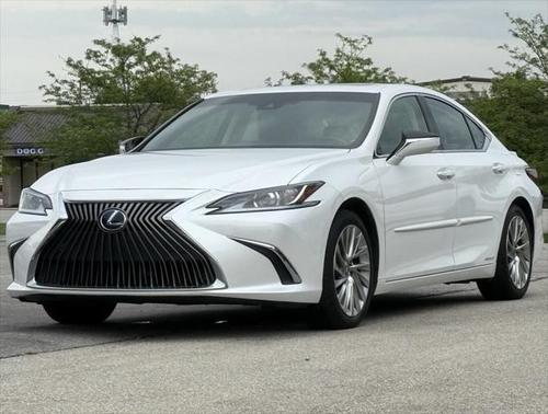2021 Lexus ES 300h Luxury