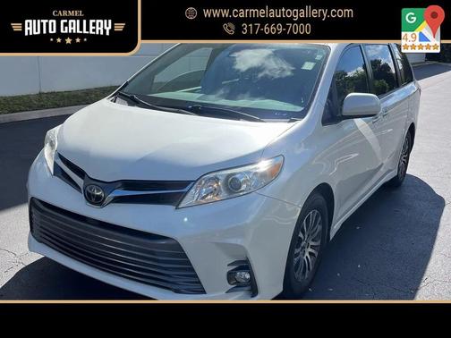 2018 Toyota Sienna XLE