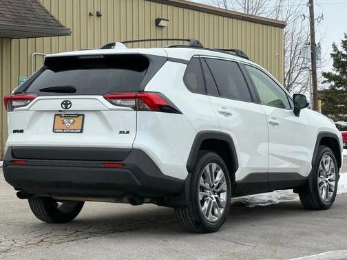 2022 Toyota RAV4 XLE Premium