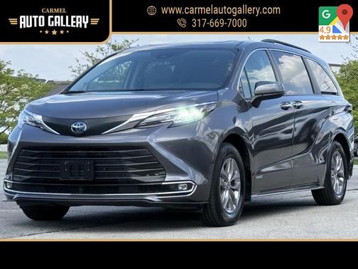 2021 Toyota Sienna XLE 8 Passenger