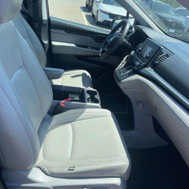 Obsidian Blue Pearl 2019 Honda Odyssey LX