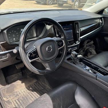 2018 Volvo S90 T5 Momentum