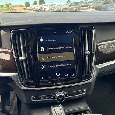 2018 Volvo S90 T5 Momentum