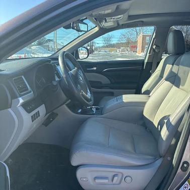 2016 Toyota Highlander Hybrid Platinum