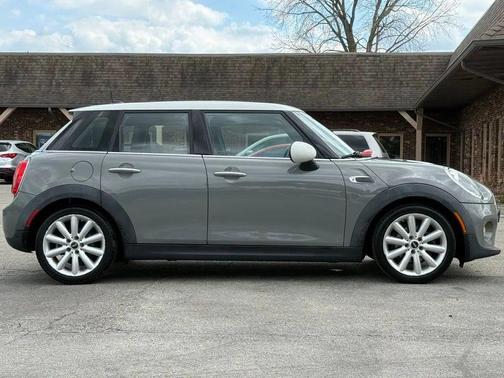 2016 MINI Hardtop Cooper