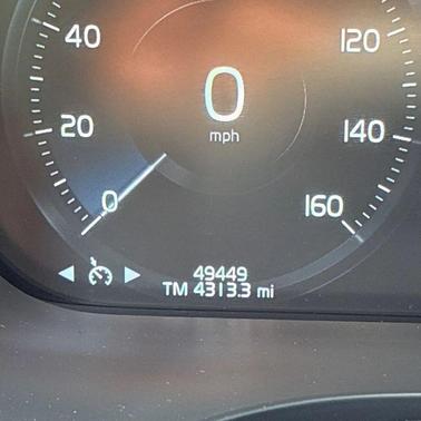 Denim Blue Metallic 2021 Volvo XC60 T5 Momentum