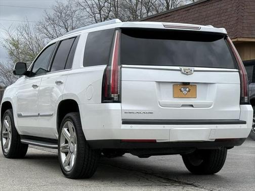 2017 Cadillac Escalade Luxury