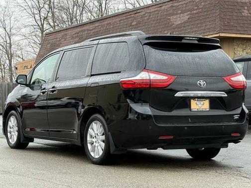 2017 Toyota Sienna Limited