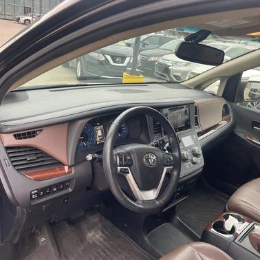 2017 Toyota Sienna Limited