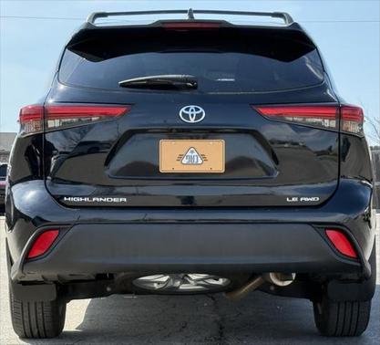 2022 Toyota Highlander LE