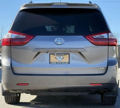 2020 Toyota Sienna LE