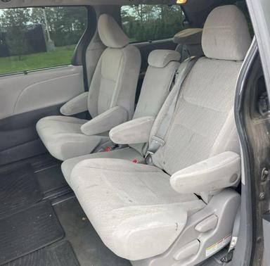2020 Toyota Sienna LE