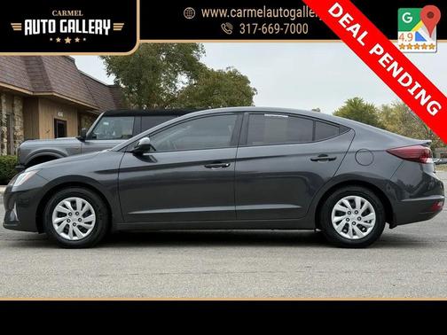 2020 Hyundai ELANTRA SE