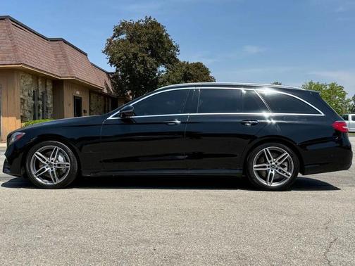 Black 2018 Mercedes-Benz E-Class 4MATIC