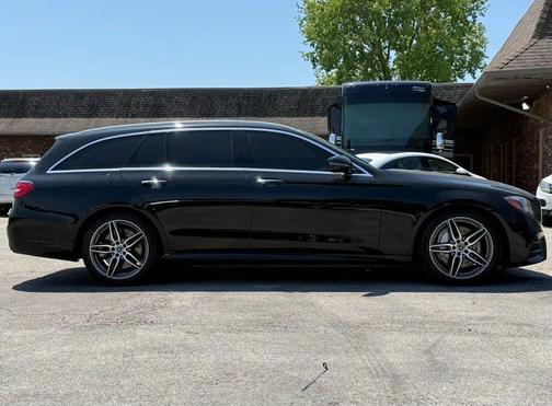 Black 2018 Mercedes-Benz E-Class 4MATIC