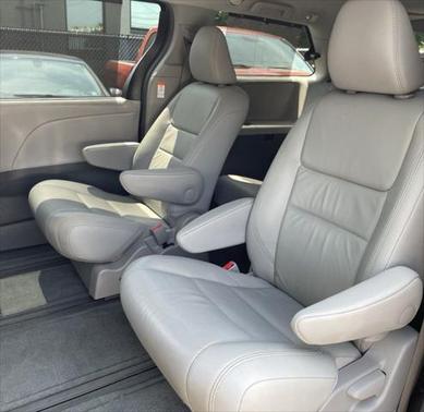 2017 Toyota Sienna XLE Premium