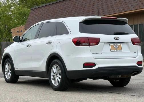 Snow White Pearl 2019 Kia Sorento LX