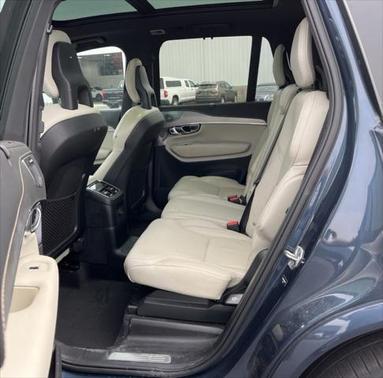 2022 Volvo XC90 Recharge Plug-In Hybrid T8 R-Design 7 Passenger
